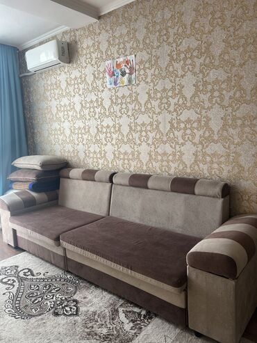 чистый диван: Бурчтук диван, Колдонулган