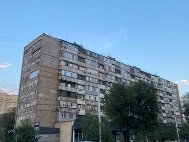 срочно продаётся 1 комнатная квартира в районе ошского рынка по улице кенсуйская: 3 комнаты, 75 м², Индивидуалка, 2 этаж, Евроремонт