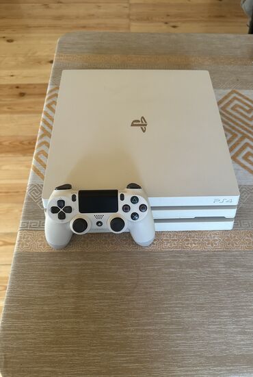 playstation hazir biznes: PlayStation 4 Pro 1 TB White Salam, Konsol təmiz işlədiliib