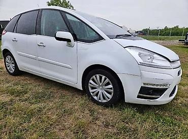 polovan auto do 1500 evra: RETROVIZOR ZA CITROEN C4 PICASSO ZA 2011. GOD — 2