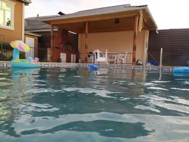 Günlük kirayə evlər: 144 kv. m, 4 otaqlı, Qaz, İşıq, Su — 15