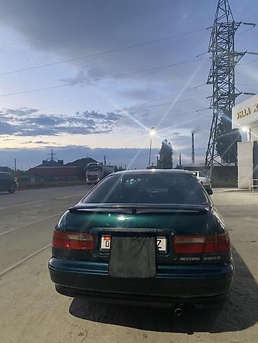 акорд 1992: Honda Accord: 1995 г., 2 л, Бензин, Седан — 3