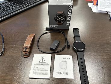 Garmin: Garmin Venu 4, 45 мм С дополнительным кожаным ремешком В идеальном — 4
