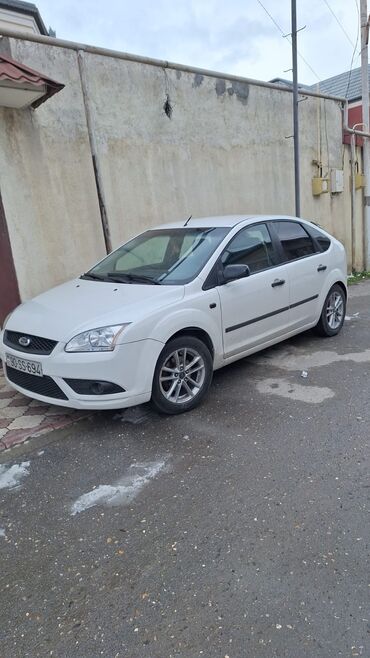 fort az: Ford Focus: 1.6 l | 2006 il 365000 km Hetçbek