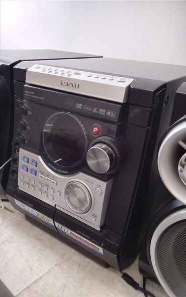 Musiqi mərkəzləri: 3800 w Güclü səs sistemi 2 Basoviki 2 Səs Kalonkaları var -da lalafo.az — 13 Musiqi mərkəzləri: 3800 w Güclü səs sistemi 2 Basoviki 2 Səs Kalonkaları var — 13