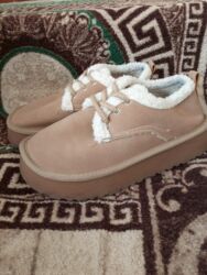 сапошка женские: Кроссовки, 40, Ecco, Б/у, цвет - Бежевый, Самовывоз