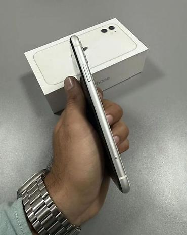 монитор 40: IPhone 11, Б/у, 64 ГБ, Белый, Зарядное устройство, Защитное стекло, Чехол, 100 % — 2