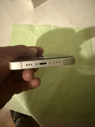 dubay iphoneler: IPhone 13, 128 GB, Matte Silver, Zəmanət, Face ID, Sənədlərlə