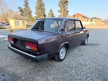 VAZ (LADA): VAZ (LADA) 2107: 1.6 l | 2004 il 54100 km Sedan — 4