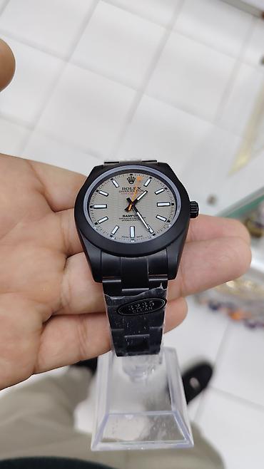 meta eynək: Saat: Rolex Oyster Perpetual Milgauss (Bamford tərzi) Rolex, Rolex — 4
