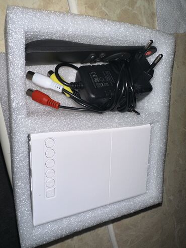 Proyektorlar: Yeni Portativ Proyektor Pulsuz çatdırılma — 7