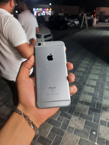 iphone quba: IPhone 6s, 16 ГБ, Серебристый, Отпечаток пальца