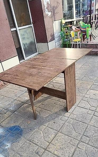 açılıb bağlanan çarpayılar: Qatlana bilən yemək/iş masası - Material: taxta teksturalı — 2