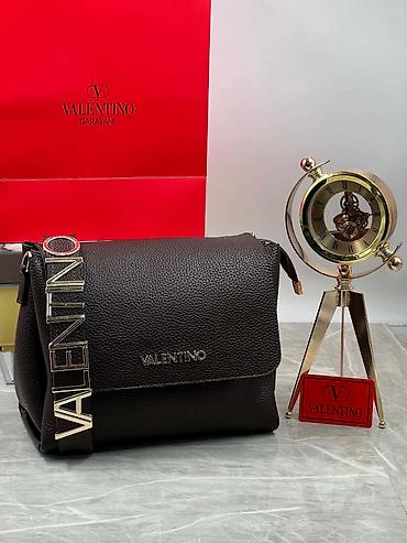 Torbe: Tasne 
4700 din
iknt — 1