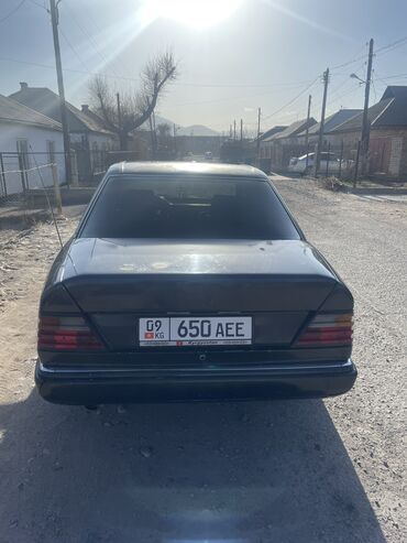 мерс лупарик 2001: Mercedes-Benz E 230: 1991 г., 2.3 л, Механика, Бензин, Седан