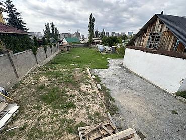 Жер тилкелери: 12 соток, Курулуш — 5