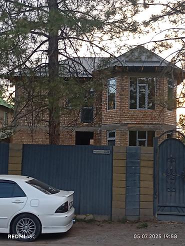 элитные квартиры бишкек: Двухэтажный особняка с эркером. В ЦЕНТРАЛЬНОЙ ЧАСТИ ГОРОДА. УСЕНБАЕВА — 5