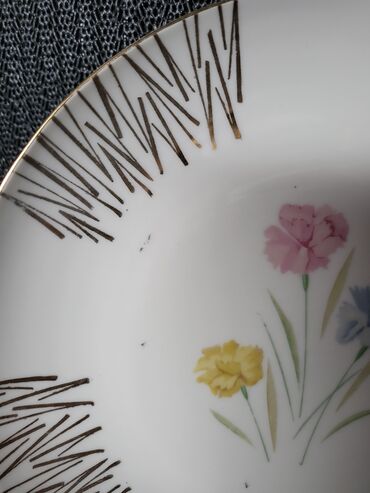 Kuhinjski setovi: Porcelanski vintaz set. Set bez ostecenja,sve na njemu odsjaj od na lalafo.rs — 9 Kuhinjski setovi: Porcelanski vintaz set. Set bez ostecenja,sve na njemu odsjaj od — 9