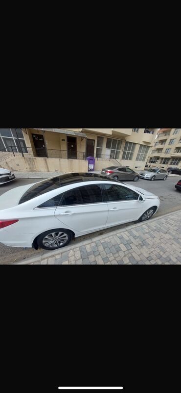 Hyundai: Hyundai Sonata: 2 l | 2013 il Sedan