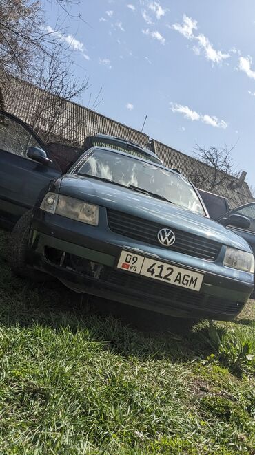 Транспорт: Volkswagen Passat: 2000 г., 1.6 л, Механика, Бензин, Универсал