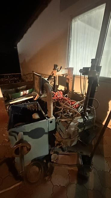 Шиномонтажное оборудование: 2 балансировка3 разбартовка4 дамкрат 2 воздушный дамкрат, 1пневма — 2