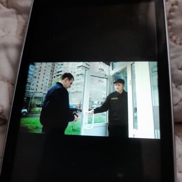 Другая аудиотехника: Продам мобильный телефон Samsung 1sim состояние отличное Зарядное — 10