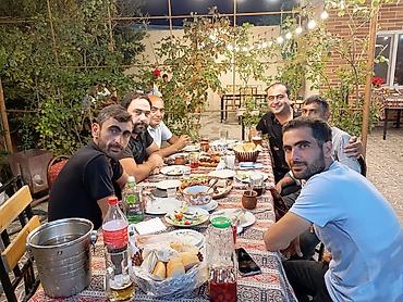 afsyant: Salam Atlı Restorana ofsiyant xanım teləb olunur işində diqqəti — 5