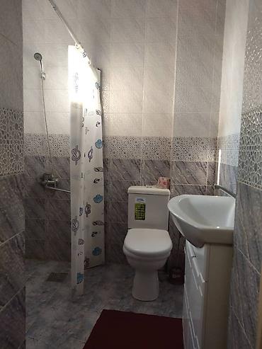 Продажа коттеджей и домов: Срочно продаю двухэтажный дом, участок 5 сотых,6 комнат 2 санузел — 10