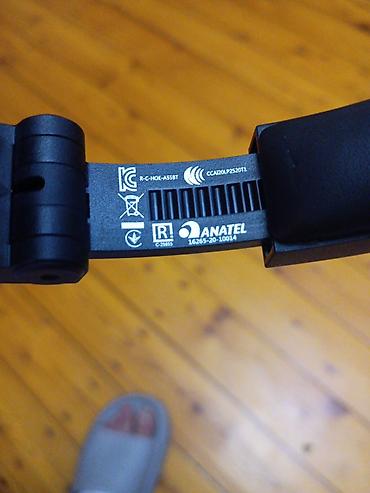 Qulaqcıqlar: Land Rover brendli simsiz on-ear qulaqcıq Xüsusiyyətlər: - Bluetooth — 3