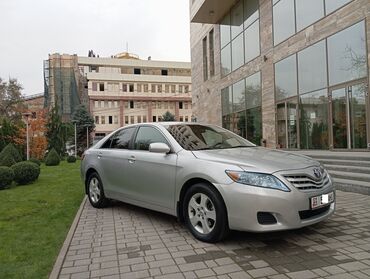 Toyota: Toyota Camry: 2010 г., 2.5 л, Типтроник, Бензин, Седан