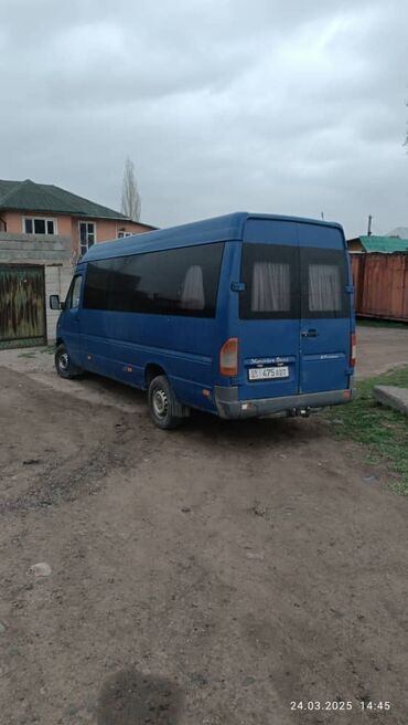 грузовые машины в лизинг: Автобус, Mercedes-Benz