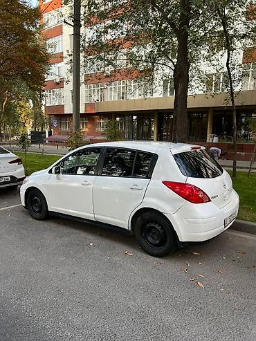 Nissan: Nissan Versa: 2006 г., 1.7 л, Механика, Бензин, Хэтчбэк — 3