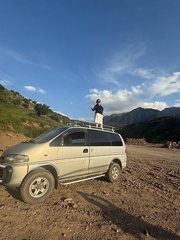 lada 2109: Mitsubishi Space Gear: 1996 г., Минивэн — 1