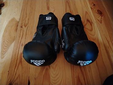 ful face kask: Adidas boks əlcəkləri – qara/ağ dizayn - Brend: Adidas (loqo və üç — 1