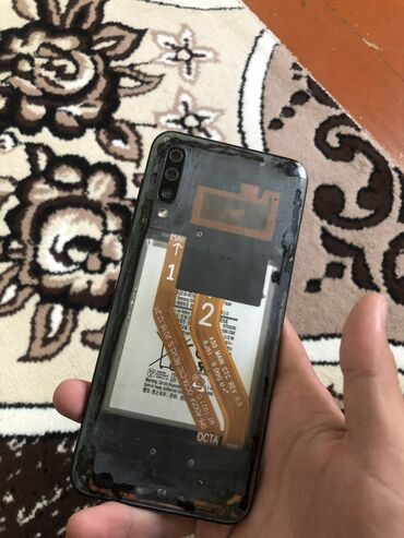 телефон fly fs517 cirrus 11: Samsung Galaxy A50, 64 ГБ, цвет - Синий, Сенсорный, Отпечаток пальца, Две SIM карты