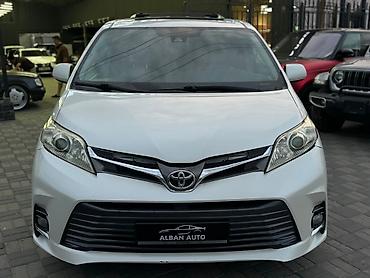 alba: Toyota Sienna: 2018 г., Автомат, Бензин — 2