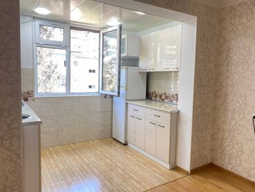 Köhnə tikili: Bakı, 8-ci kilometr, 2 otaqlı, Köhnə tikili, m. Xalqlar Dostluğu, 45 kv. m — 8