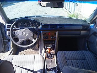 ли 9 авто: Mercedes-Benz W124: 1988 г., 3 л, Механика, Дизель, Седан — 4