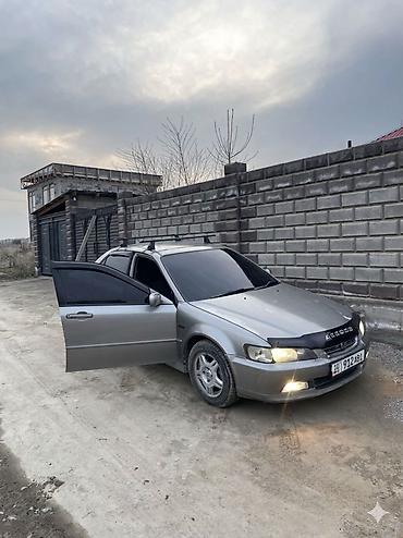 Honda Accord: 2000 г., 2 л, Автомат, Бензин, Седан