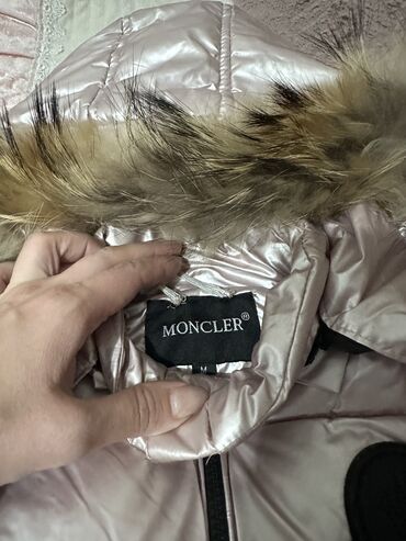 Верхняя одежда: Куртка зимняя для девочки. Moncler. Теплая легкая, мягкая, не — 4