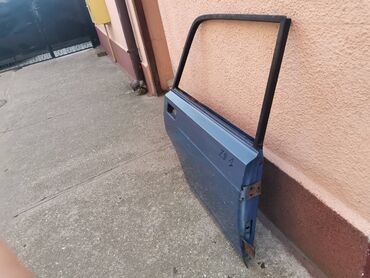 Auto delovi: Vrata zadnja desna Lada 2107 Riva,2105 u plavoj boji ZD1. Vrata su — 4