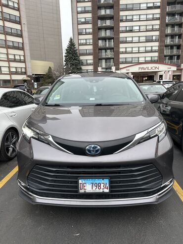 Toyota: Toyota Sienna: 2022 г., 2.5 л, Автомат, Гибрид, Минивэн