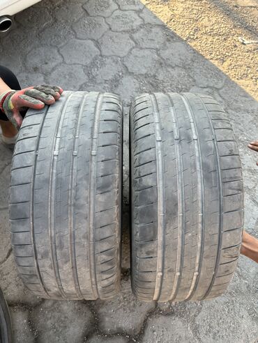 зил калеса: Шины 245 / 40 / R 18, Лето, Б/у, Пара, Легковые, Япония, Bridgestone