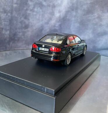 Avtomobil modelləri: 2015 il, 1:43, Dəmir, Ödənişli çatdırılma — 19