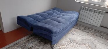диван в комплекте с креслами: Диван-кровать, цвет - Синий, Б/у