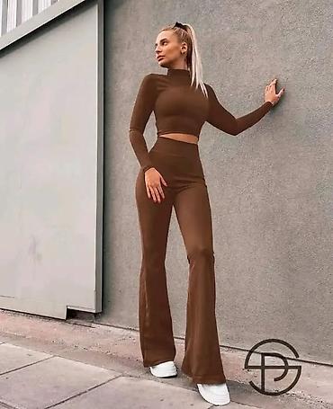 timeout brand: Dvodijelni ženski komplet – crop top i pantalone zvoncarice - Gornji — 4