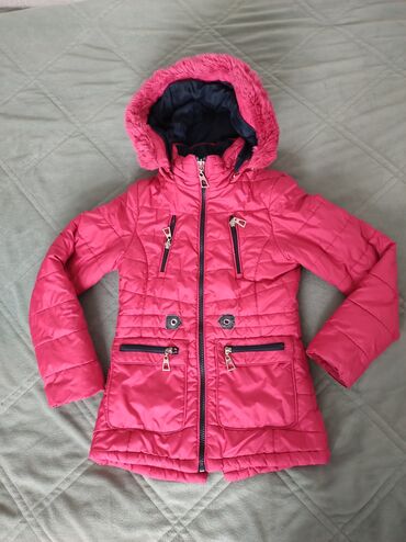 Jakne, kaputi i prsluci: Zimska jakna za devojčice uzrast 9,10 godina. Ima malo,skoro