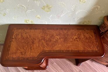Mebel: Unvan razin