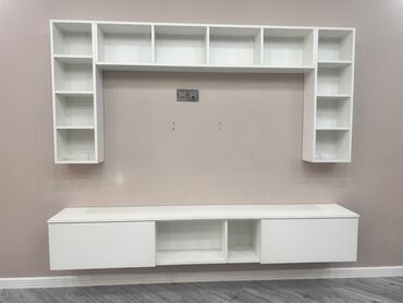 Digər mebel: Svnc Tv stend təcili satılır 100 azn.Çox yaxşı vəziyyətdə,deffekti