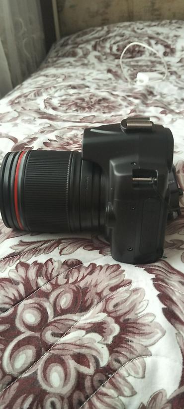 Elektronika: Məhsul: Foto/video kamera (DSLR tərzində) Təsvir: - Qara gövdə — 4